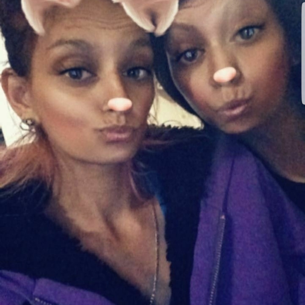 Meet your Posher, Elena